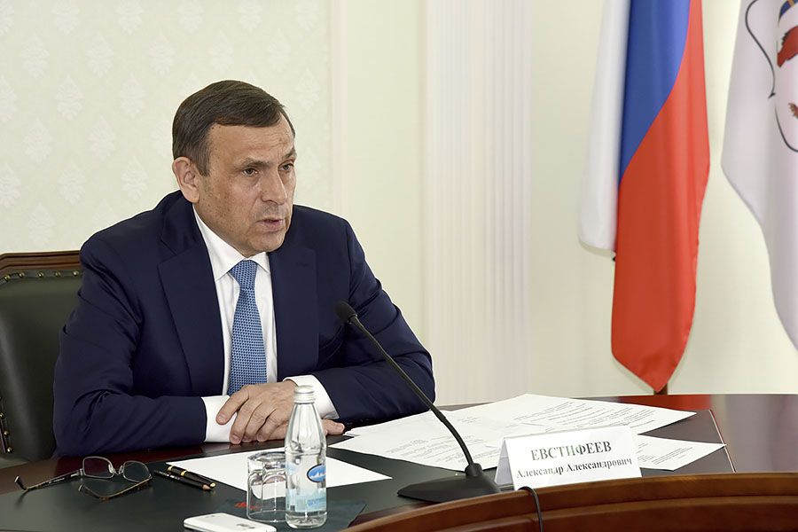 Александр Евстифеев 0517-05.jpg