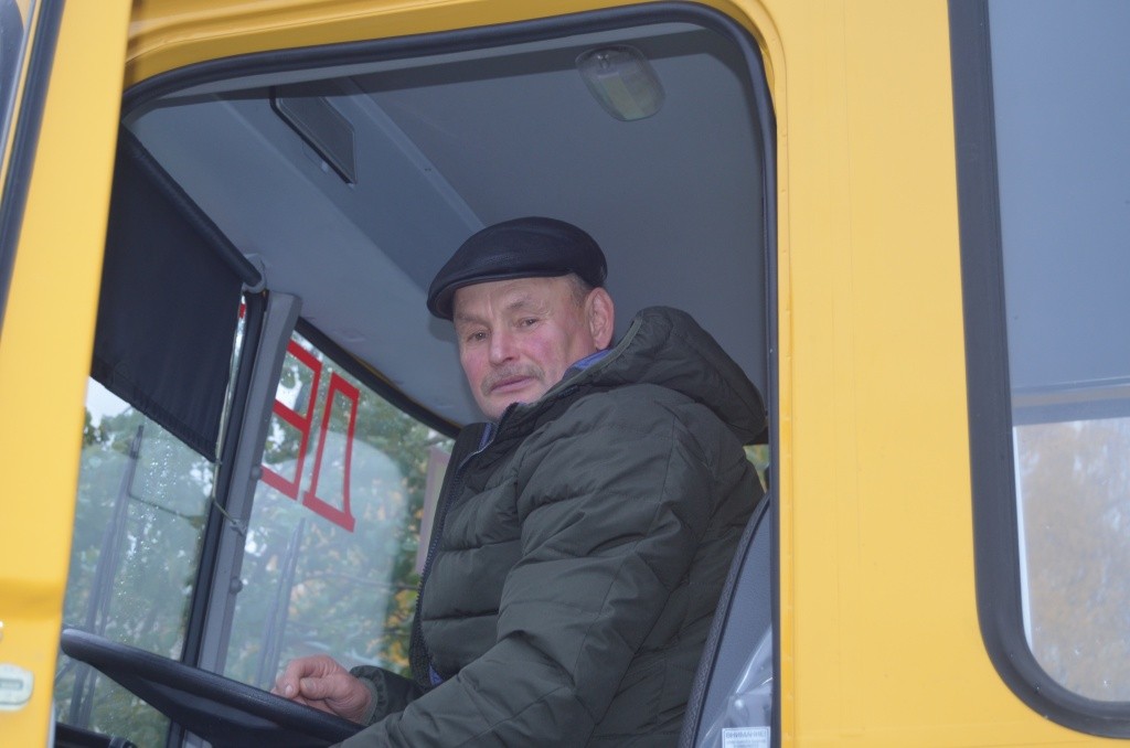 Водитель Юрий Никонов для детишек самый уважаемый человек.jpg