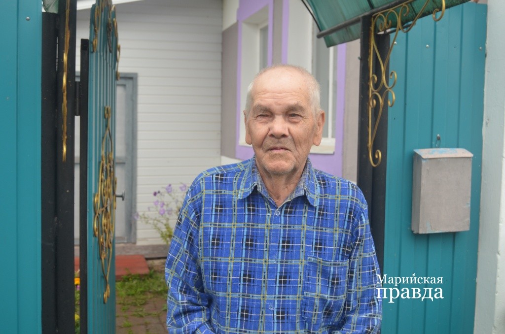 Старейший житель деревни Руду Шургуял Николай Петухов я уже не верил, что доживу до строительства дороги, но вот свершилось1.jpg