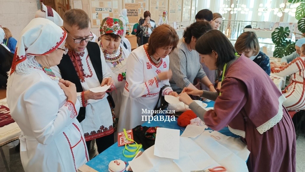 марийчка вышивка.jpg