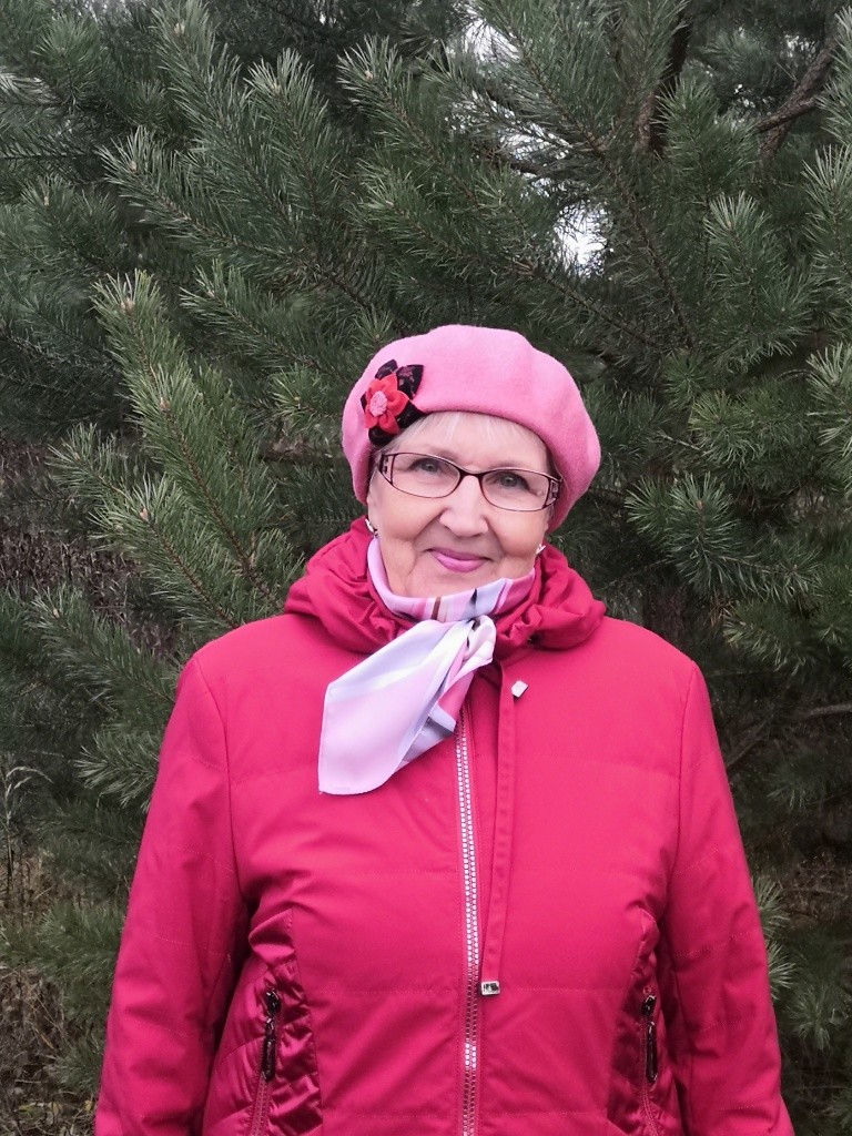 На пенсии Алефтина Михеева по крупицам восстанавливает историю своих предков.jpg