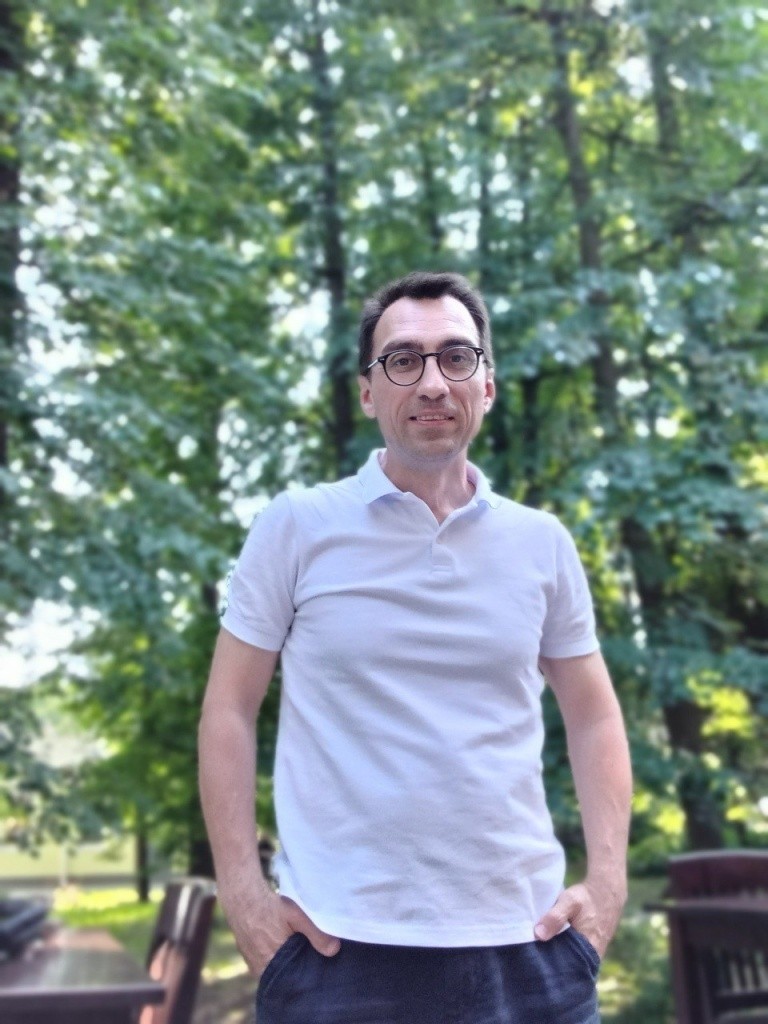 Николай Шаропин личная фотография.jpg