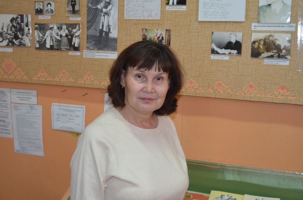 Анастасия Глазырина -увлеченный своей работой человек.JPG