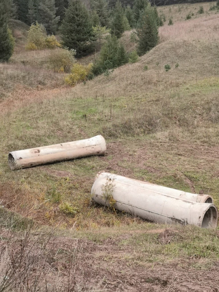 Эти водопропускные трубы ирмаринцы собираются использовать для строительства переезда.jpg