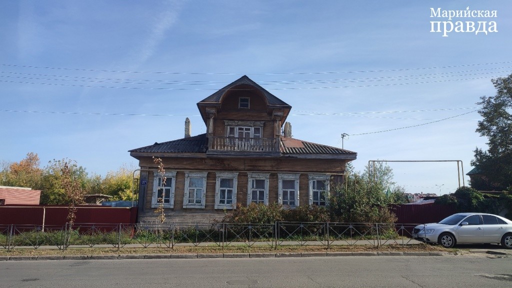 дом с мезонином фото.jpg