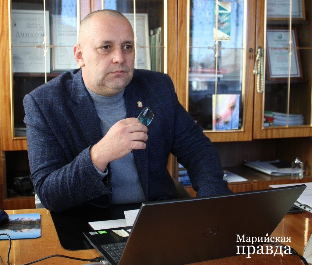 Главный редактор газеты Наша жизнь Фаниль Мусин очень рад обретению новых родственников. Главный редактор газеты Наша жизнь Фаниль Мусин очень рад обретению новых родственников 1.jpg