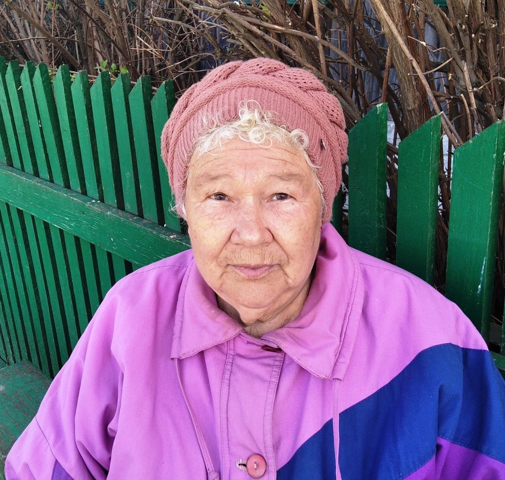 Анна Аркадьевна, пережив горе и несчастья, по-прежнему не сдается обстоятельствам. (Фото предоставлено Галиной Зверевой).