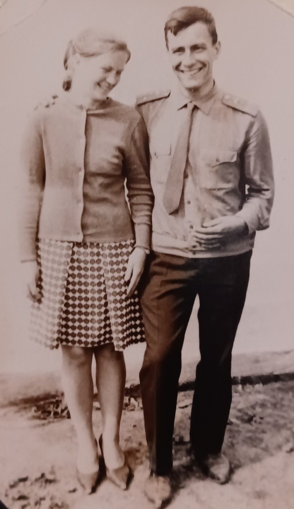 Настаповы.Волжск(в молодости).jpg Настаповы.Волжск(в молодости).jpg