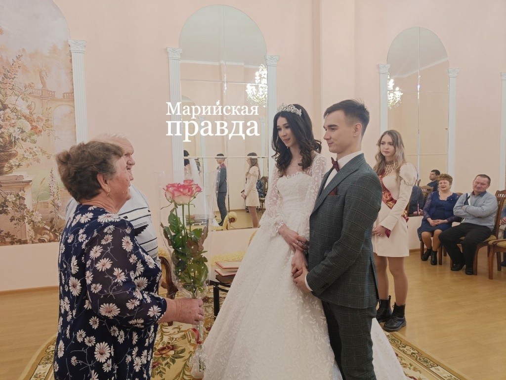 7Tcde1VE1fg (1) (1).jpg