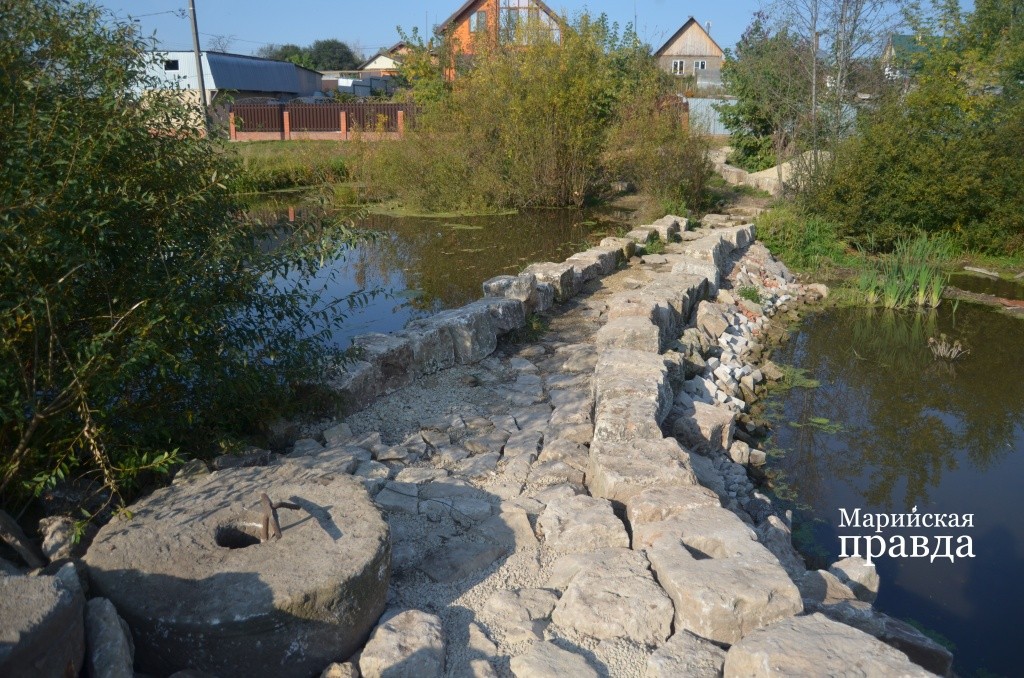 Соседи в шутку назвали переход проспектом имени Попова. Соседи в шутку назвали переход проспектом имени Попова..jpg