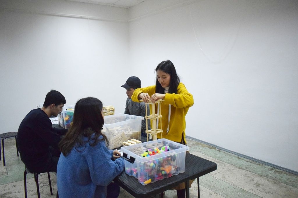 Выставка конструкторов