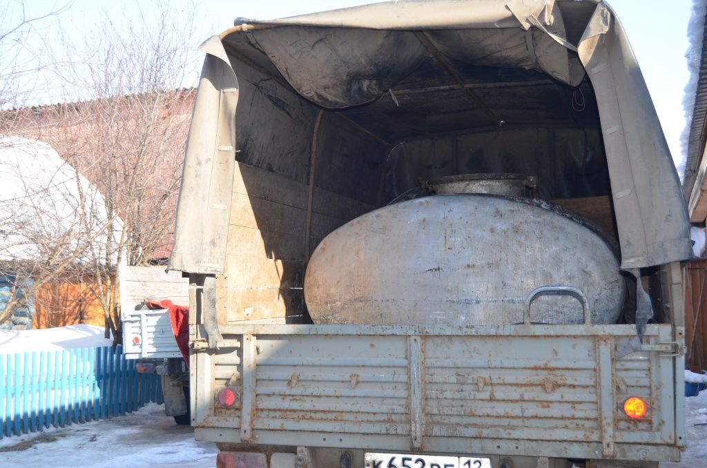 В деревню приехал заготовитель.jpg