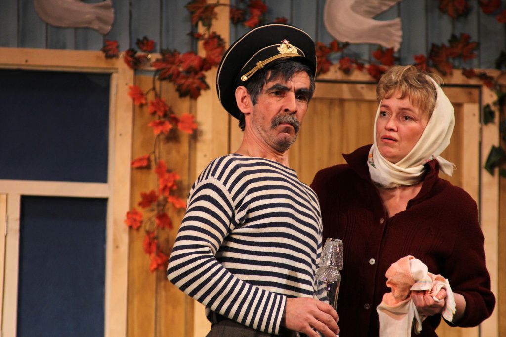 Любовь и голуби. Дед Митяй- Олег Кузьминых. Фото Валерия Тумбаева.jpg