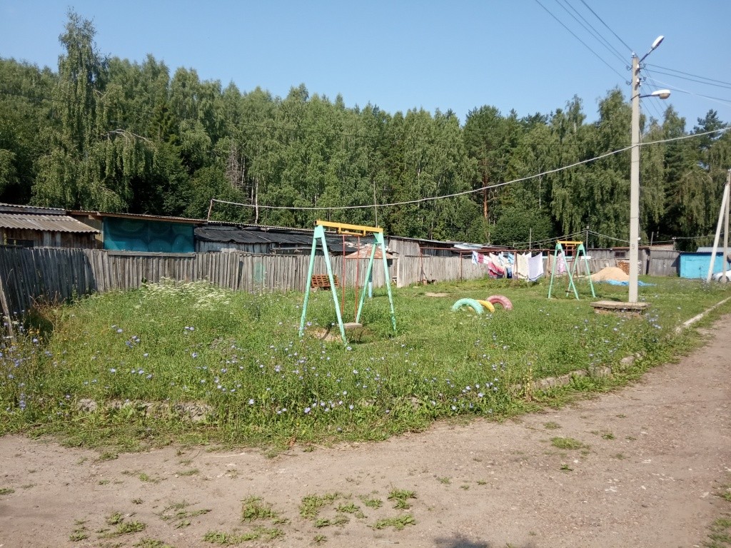 Детская площадка в п. Комсомольский _до реалмации проекта.JPG
