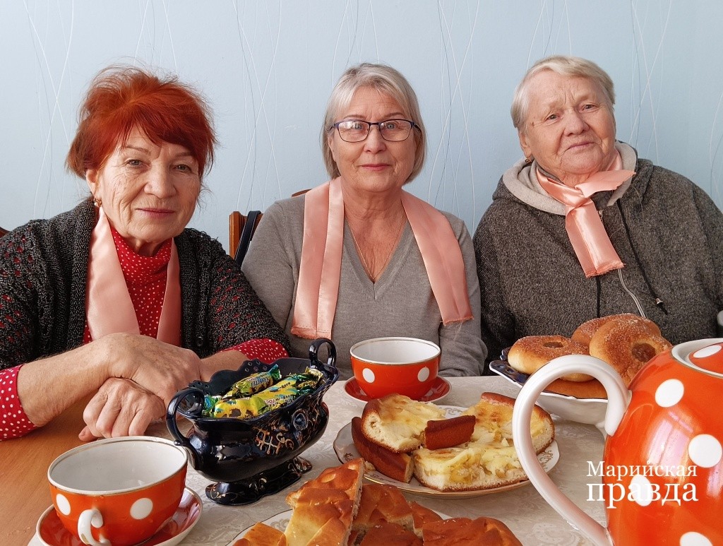 Две йошкаролинки 1.jpg