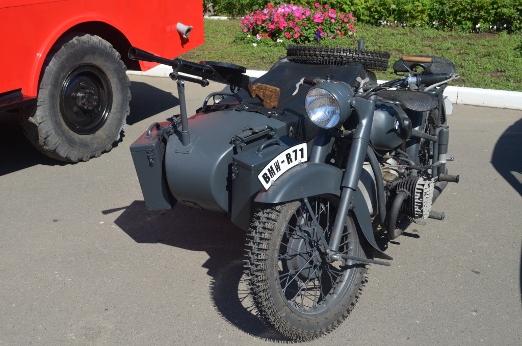 Вооружен, но не опасен - на таких мотоциклах немцы воевали в годы Великой Отечественной войны.jpg