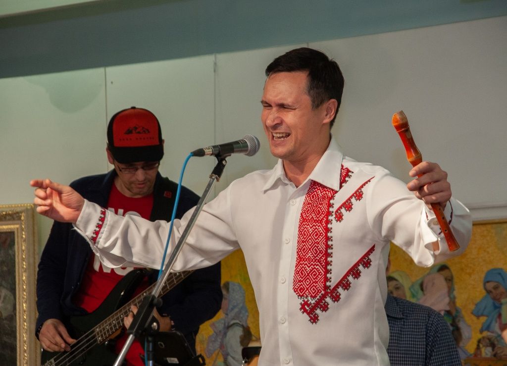 Александр Речкин как всегда зажег публику.JPG