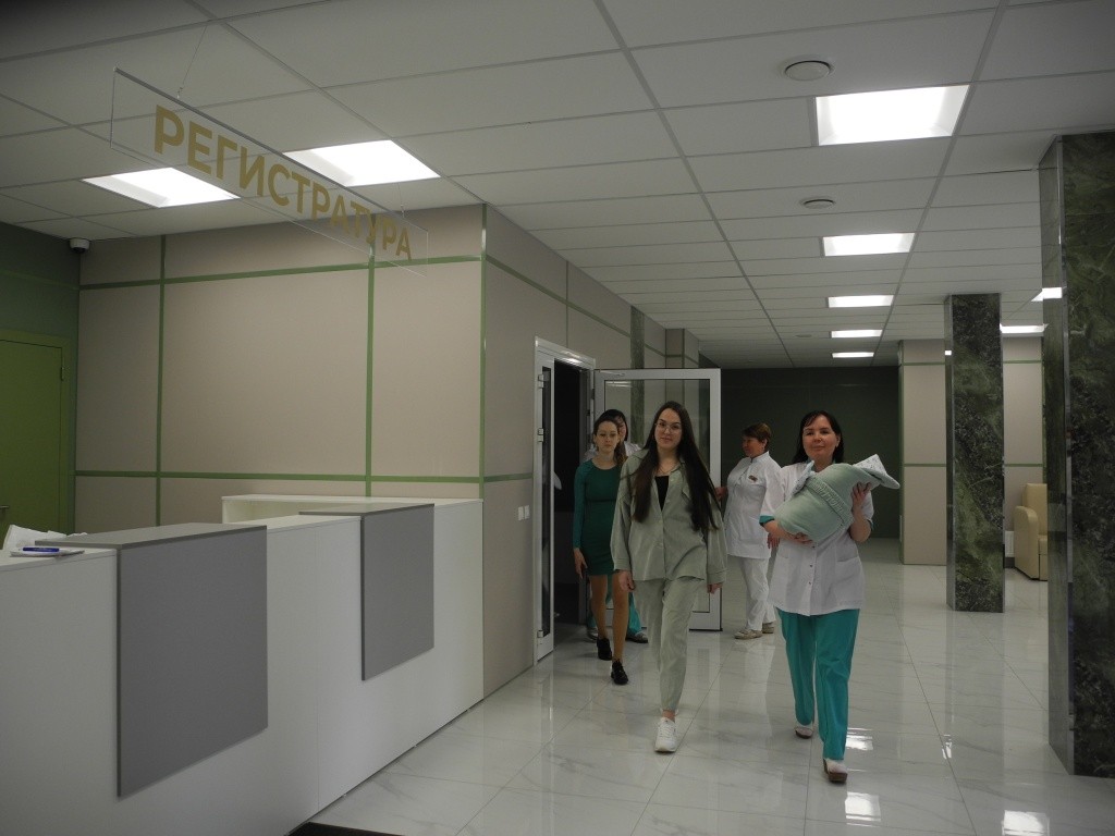 Ваш выход, мама и малыш! (Фото Натальи Кулишовой).