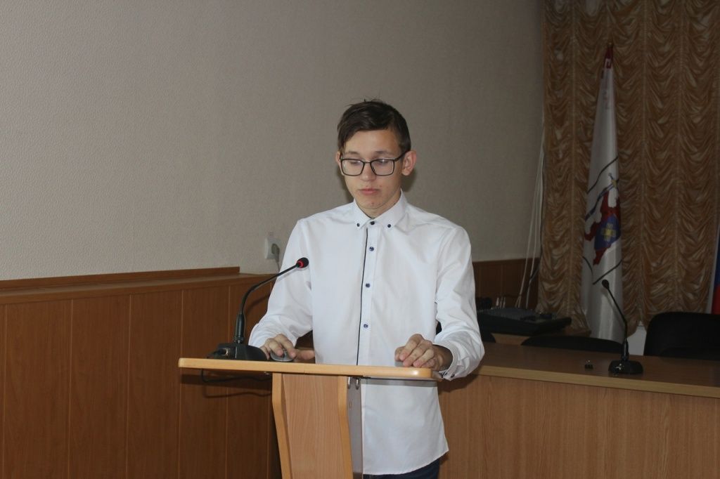 Денис Смирнов.jpg