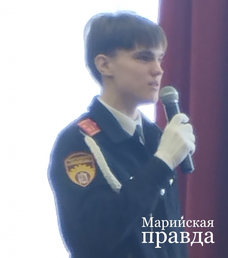 Старшеклассники приняли участие в обсуждении фильма. (Фото Натальи Кулишовой). Старшеклассники приняли участие в обсуждении фильма. (Фото Натальи Кулишовой).