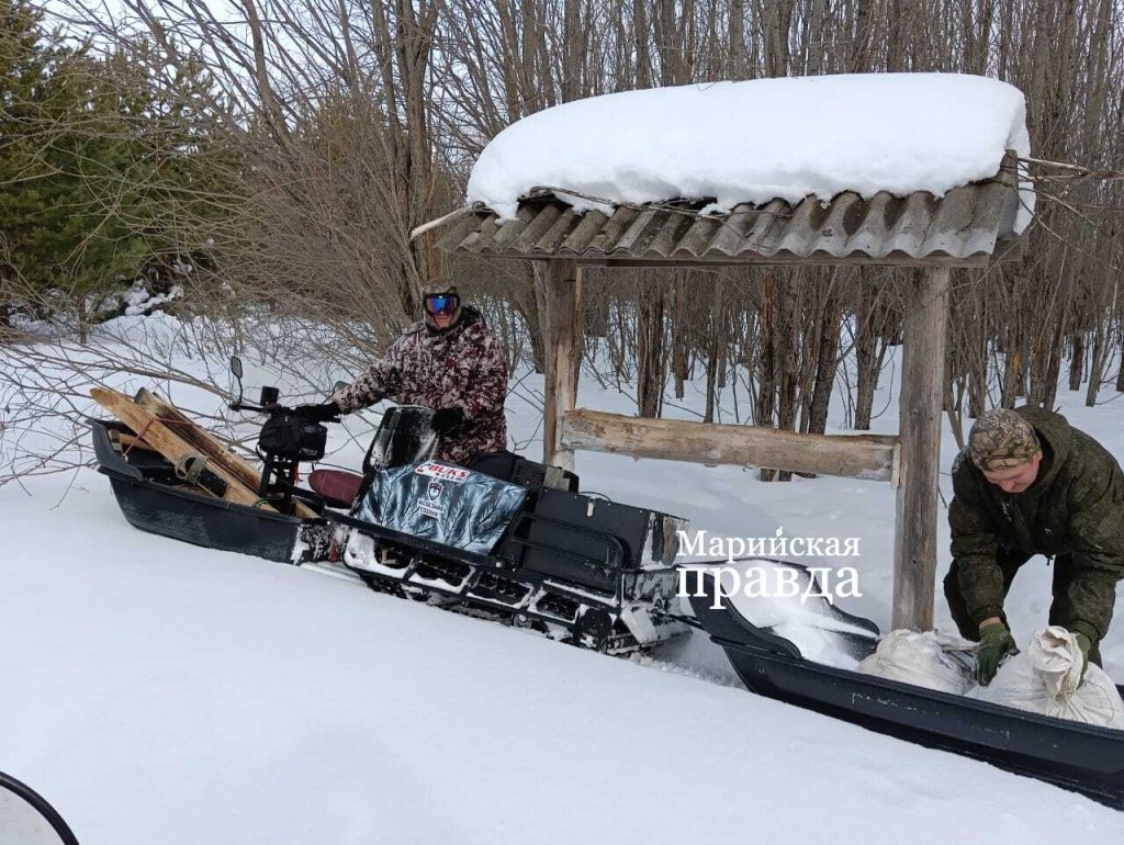 Доставкой пропитания приходится заниматься и зимой 1.jpg