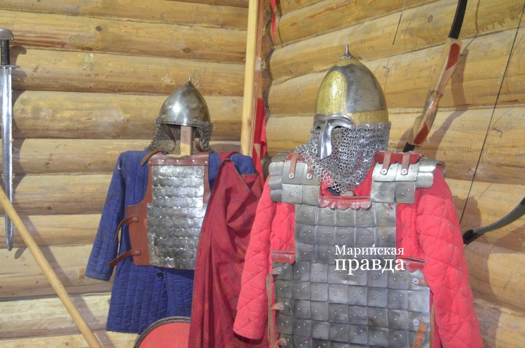 Богатырскую амуницию можно было даже примерить. Богатырскую амуницию можно было даже примерить 1.jpg