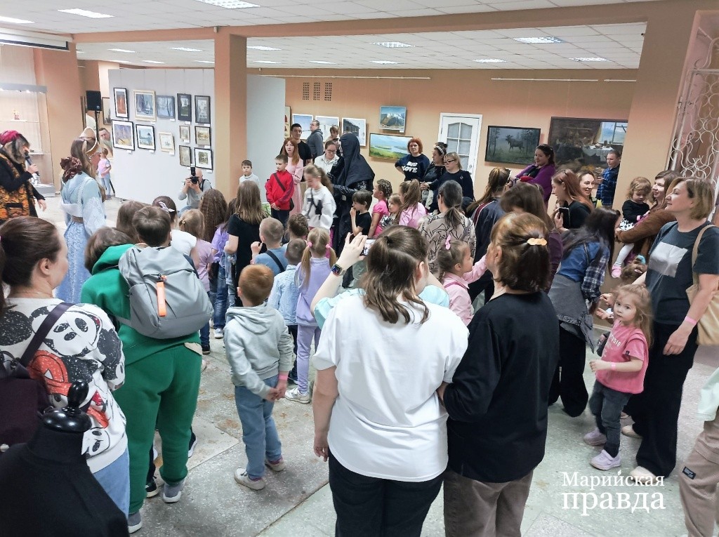 Неизвестно, кому было интереснее участвовать в мероприятиях, детям или их родителям.jpg