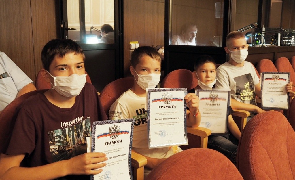 молодые спортсмены