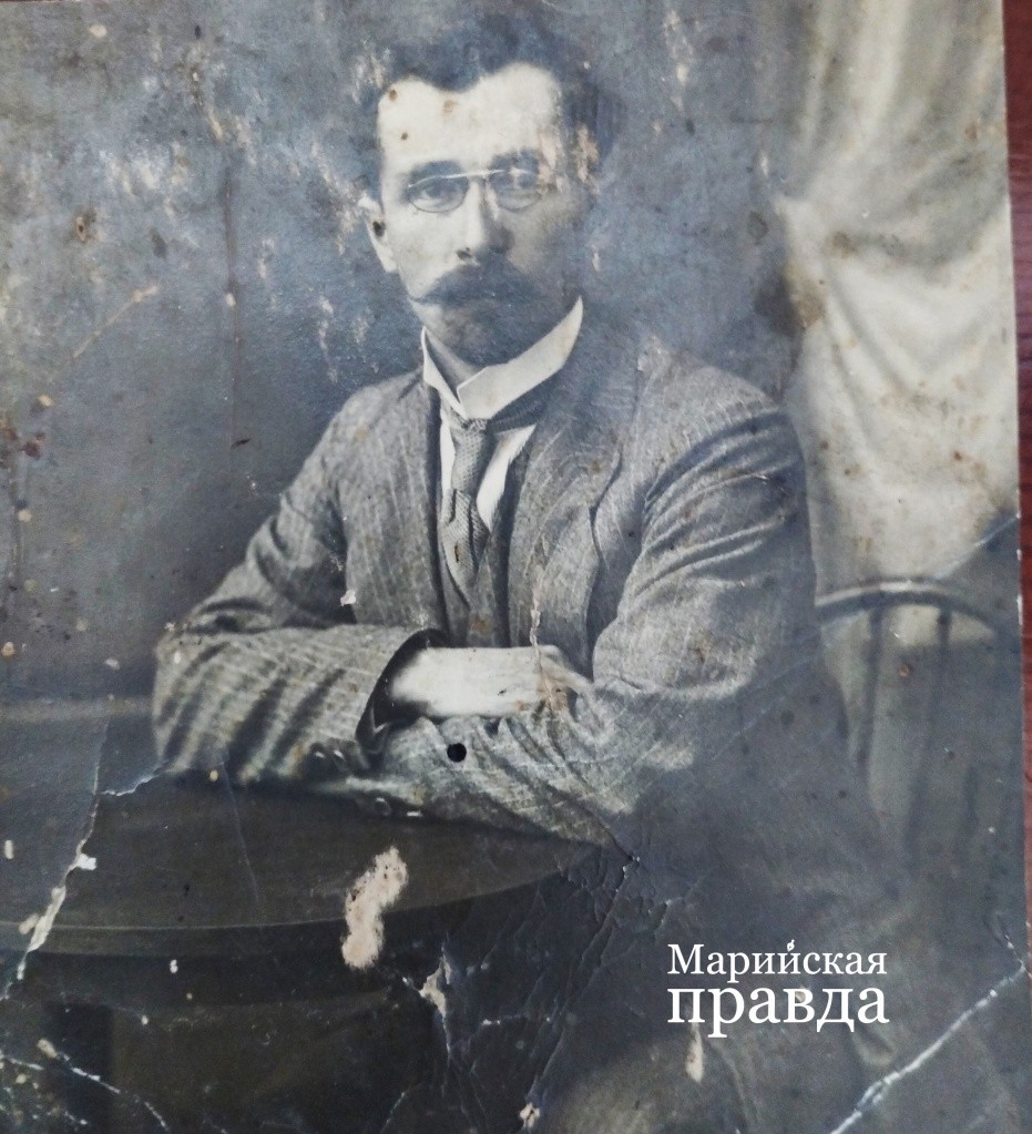 Петр Желваков родом из Кировской области. (Фоторепродукция Натальи Кулишовой, "Марийская правда"). Петр Желваков родом из Кировской области. (Фоторепродукция Натальи Кулишовой, "Марийская правда").