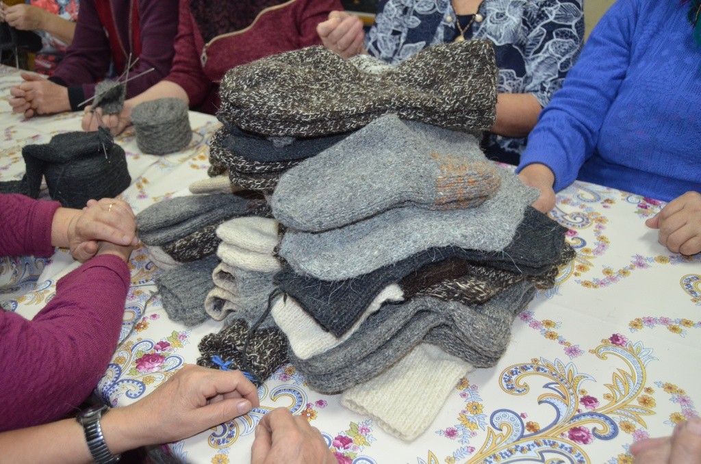 Эта гора носков скоро отправится в Ульяновск.jpg