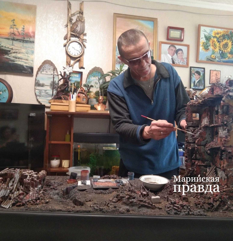 На создание диорамы у мастера ушло более полугода1.jpg