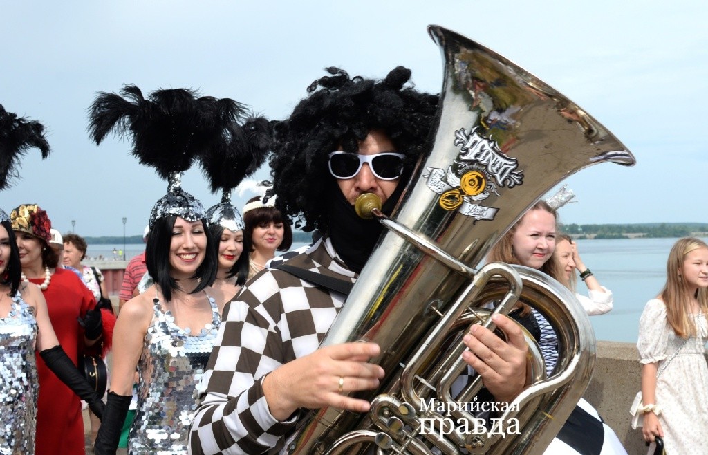 bFz5drwTxYA (1).jpg bFz5drwTxYA (1).jpg