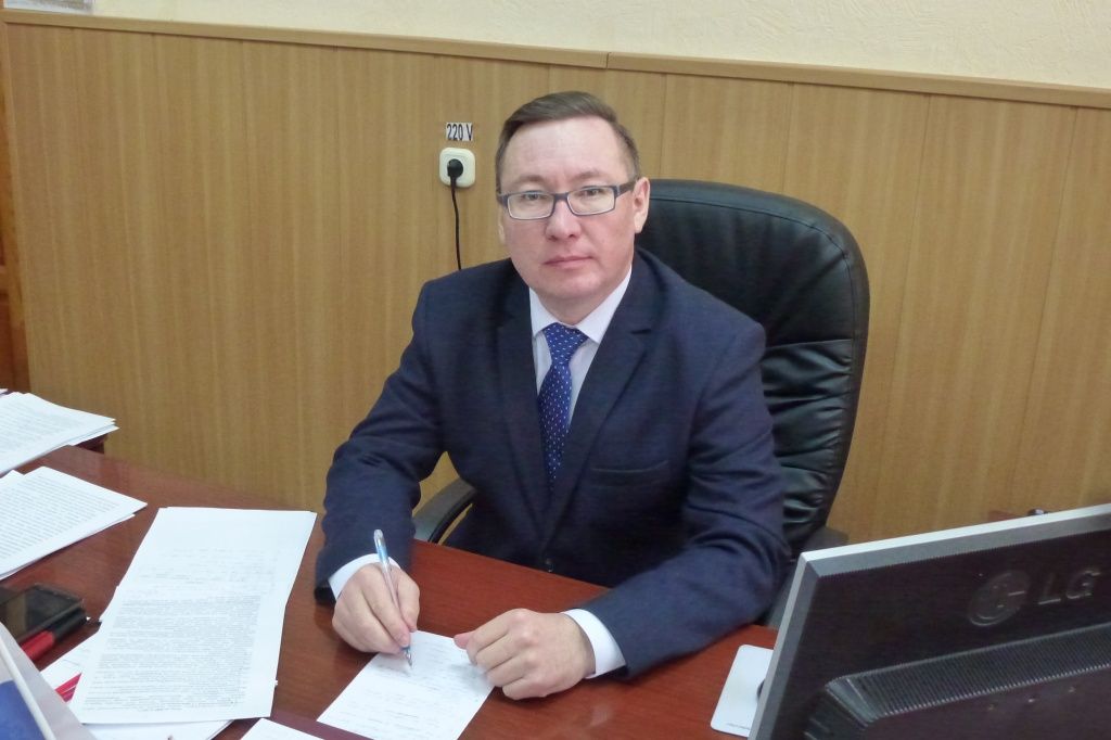 Кузьмин (вырезать фотомордочку, чтобы розетка не попала на фото).JPG