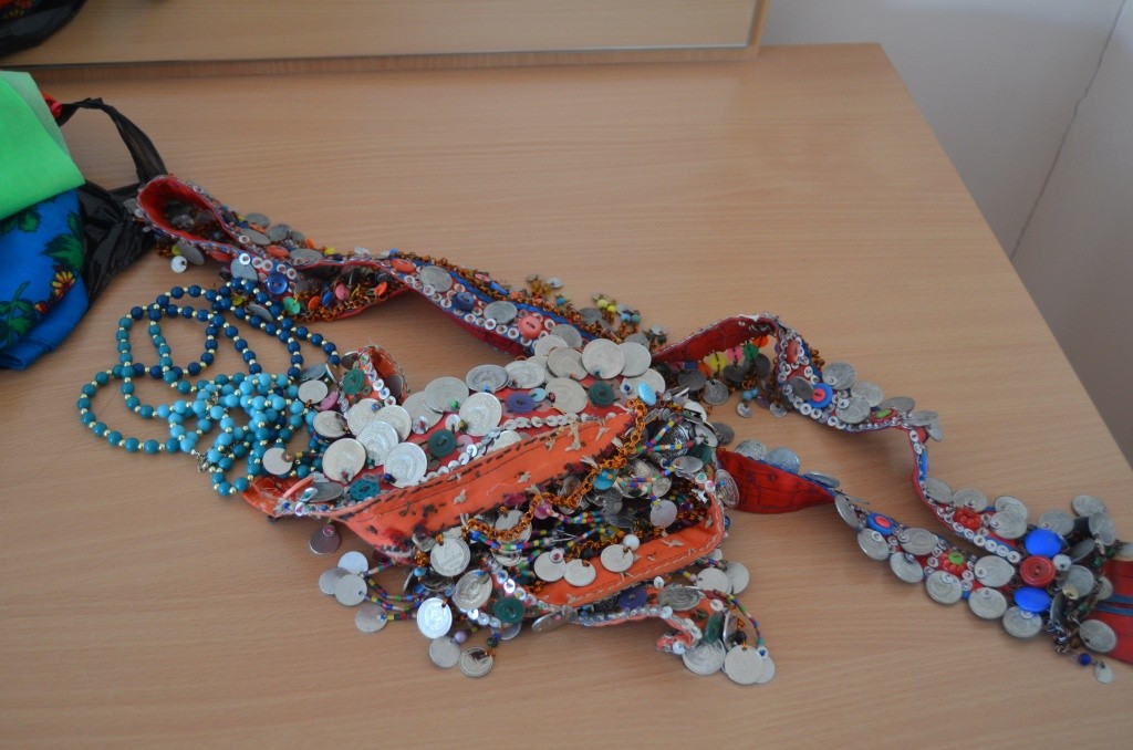 Национальные марийские украшения из гардероба юных моделей.JPG