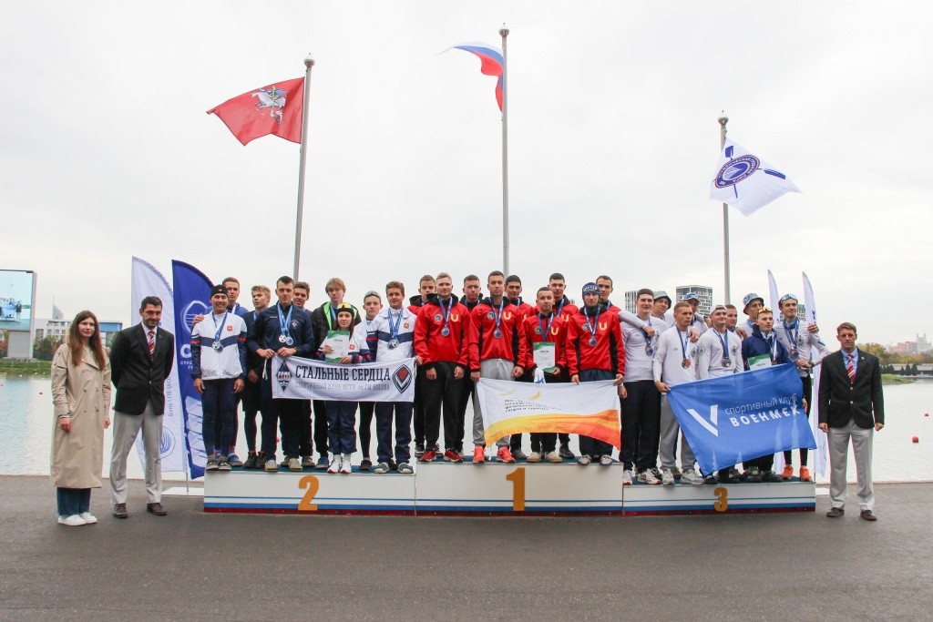 Чемпионы России. Подиум 2025 Москва Октябрь.jpg