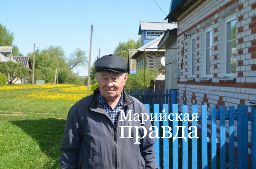 Несмотря на достаточно солидный возраст, ветеран не сидит без дела..jpg