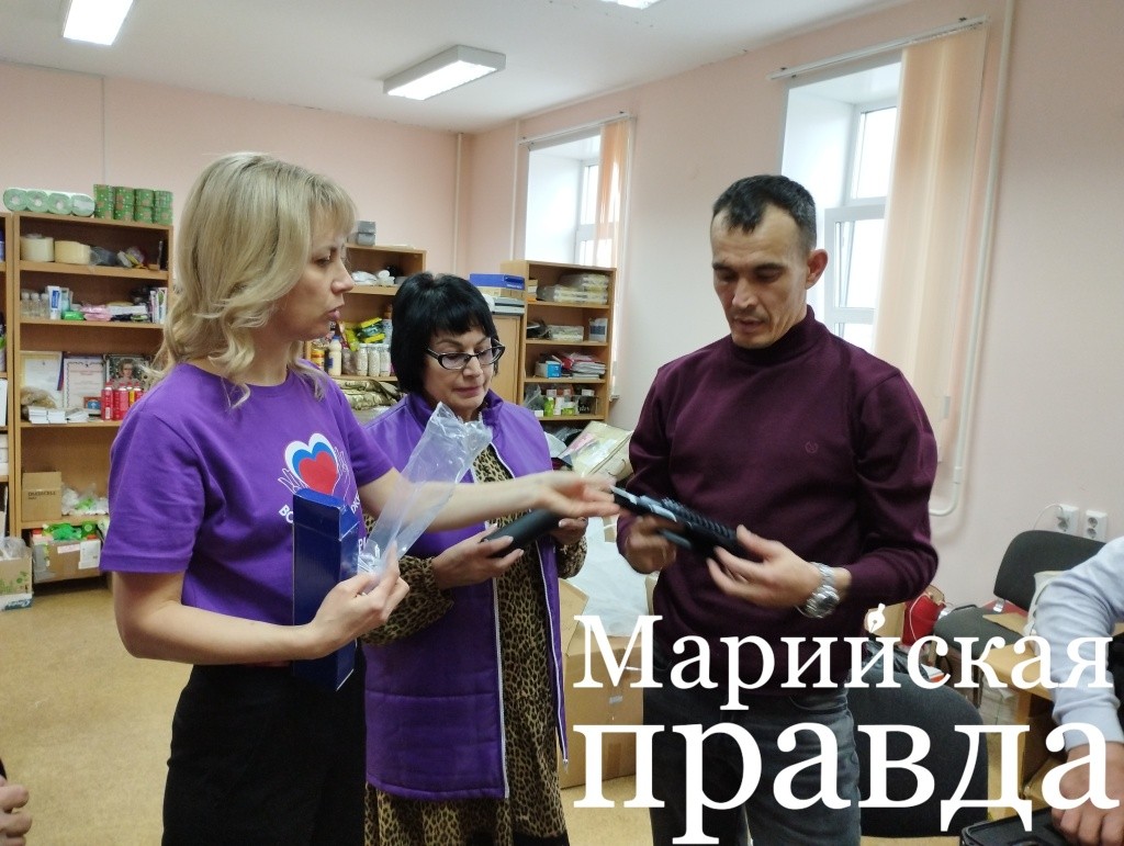 Волонтеры закупают только нужное для ведения СВО оборудование. (Фото Натальи Кулишовой, "Марийская правда").