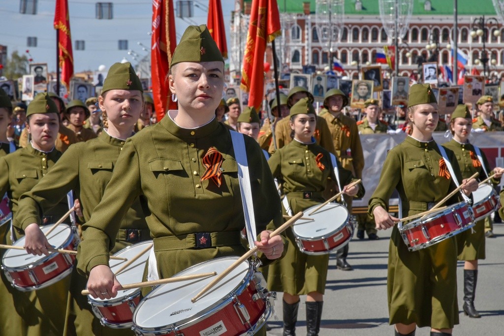Военная форма времен Великой Отечественной войны узнаваема в любой колонне. (Фото пресс-службы Главы РМЭ).