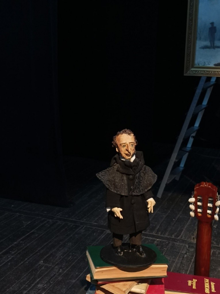 Пушкин из театра кукол теперь поработает в театре им. Шкетана.jpg Пушкин из театра кукол теперь поработает в театре им. Шкетана.jpg