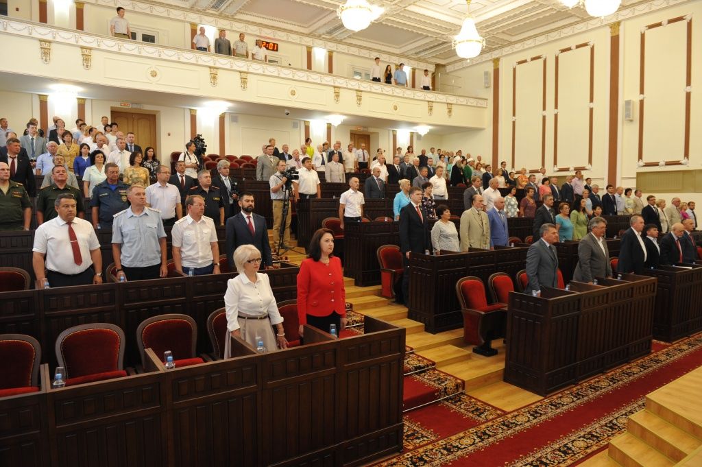 80 лет законодательной власти