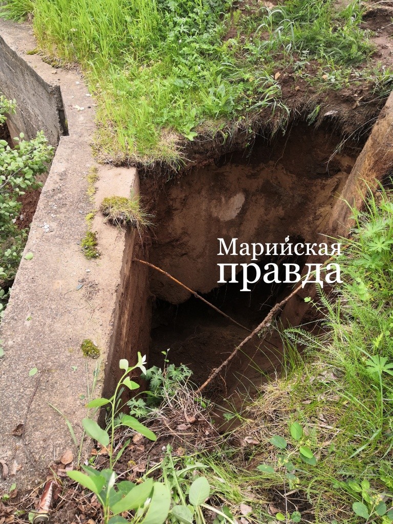 Даже железобетонные конструкции отошли со своего места..jpg