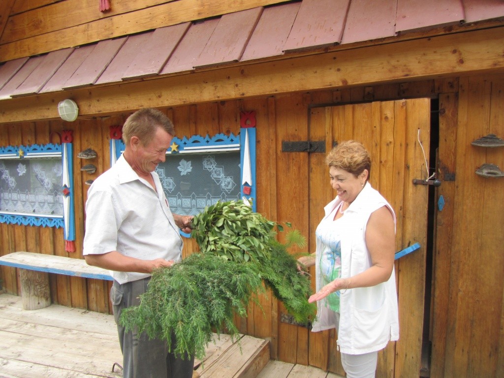 Родниковые бани привлекают людей своей необычностью.jpg