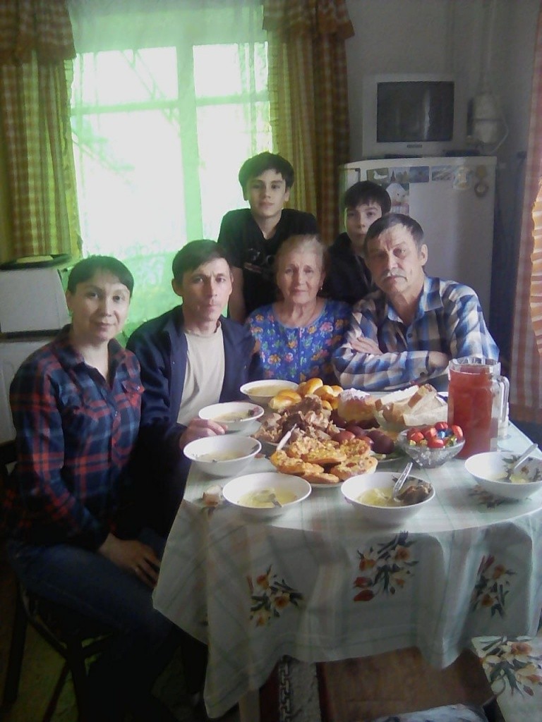 Три поколения Потаевых. (Фото предоставлено Анной Потаевой).