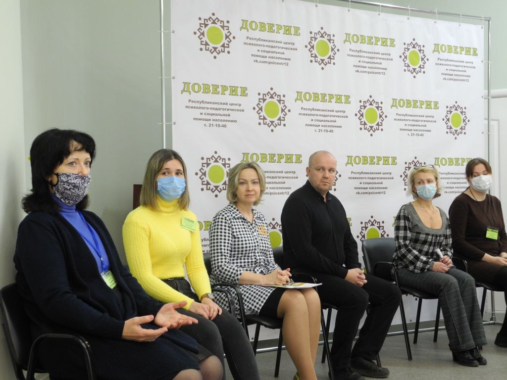 Руководители и координаторы проекта во время пресс-конференции. (Фото Натальи Кулишовой).