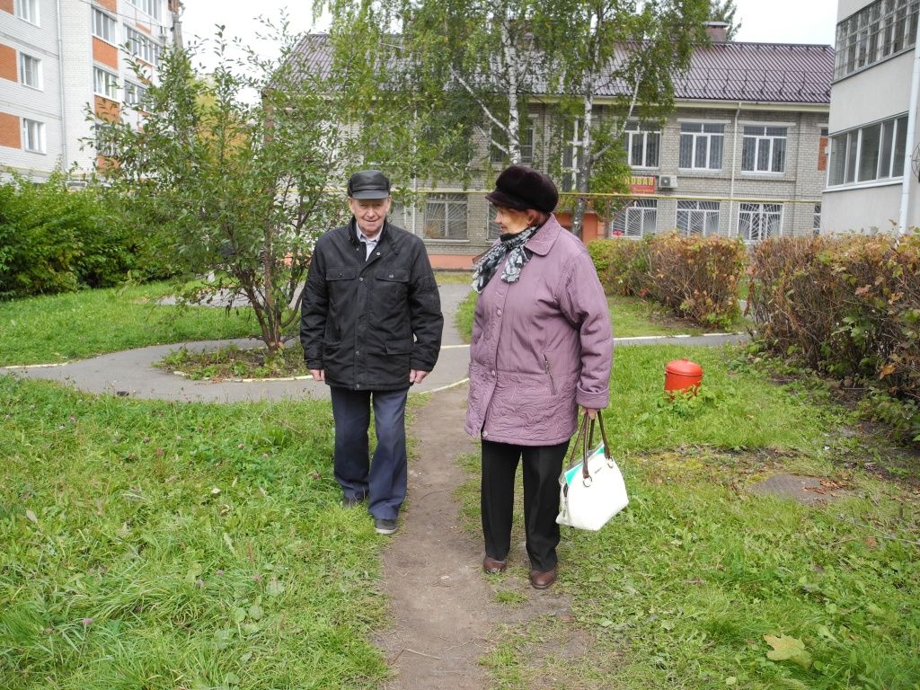 В клуб "Ветеран" муж и жена ходят вместе. (Фото Натальи Кулишовой).