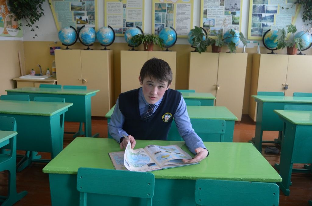 Для Романа география самое большое увлечение в жизни, но поступать он собирается на инженерную специальность.JPG