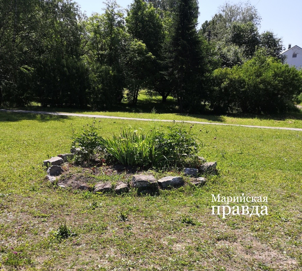 Теперь тут пустое место. Теперь тут пустое место..jpg