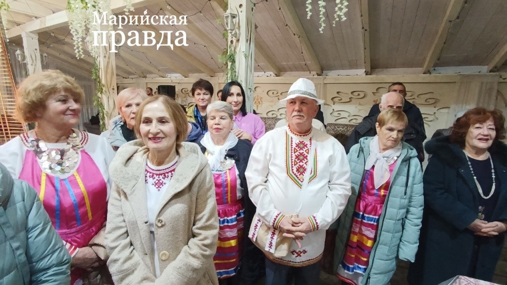 зрители бабушки.jpg