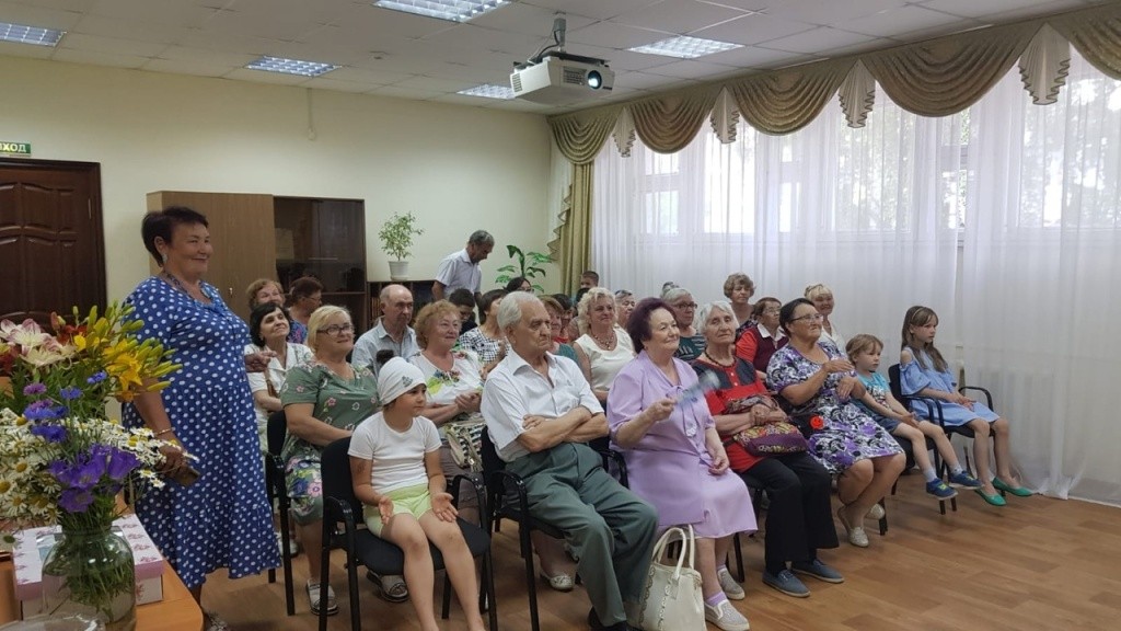 Праздник прошел в недавно открытом Центре общения старшего поколения. (Фото предоставлено Ириной Смирновой). Праздник прошел в недавно открытом Центре общения старшего поколения. (Фото предоставлено Ириной Смирновой).