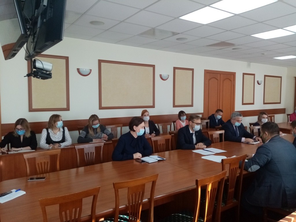 Представители общественных организаций теперь в курсе программы. (Фото Натальи Кулишовой).